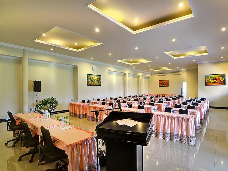 Riverstone Hotel & Cottage Бату Екстер'єр фото