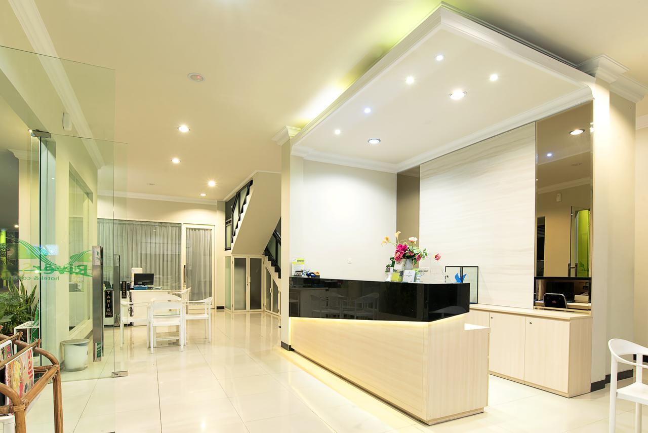 Riverstone Hotel & Cottage Бату Екстер'єр фото